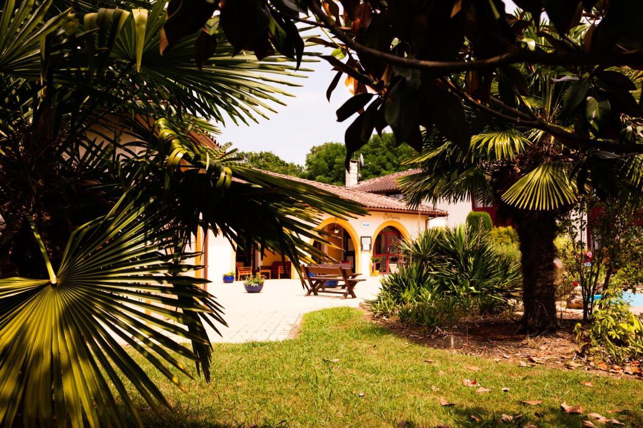 Hôtel Solenca Nogaro Exterior foto